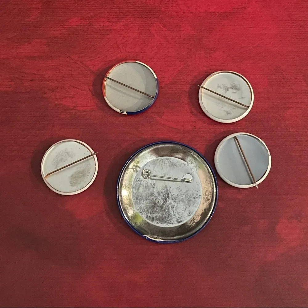 5 Vintage Bush/Quayle Campaign Buttons – Includes Large "Quayle for VP" - Picture 2 of 2